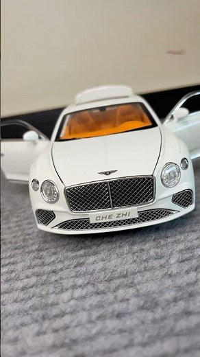 Details from Bentley Continental GT 🔎 1:24 Diecast Model Cars #scalemodel #diecast #automobile #car