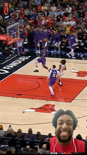 LeBron James dunking in the house that Michael Jordan built lol #nba #lakers #highlights #reaction