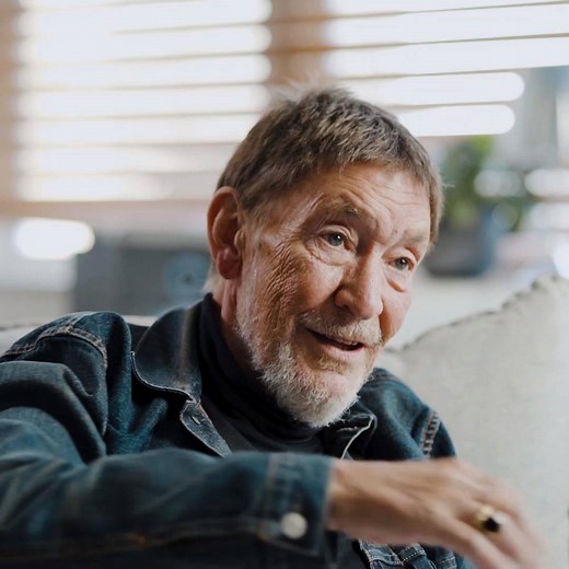 In this interview, Chris tells the story behind his Christmas classic 'Driving Home for Christmas' Full Interview: https://RhinoUK.lnk.to/StoryBehindDHFCFA | Chris Rea