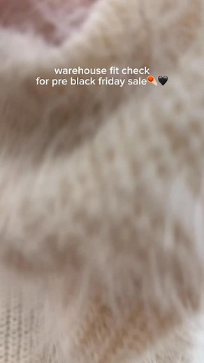 4K views · 3 comments | the earlier, the better! our PRE-BLACK FRIDAY starts now on our site  . . #lewkin #lewkinjeans #lewkiss #sale #blackfriday #holiday #warehouse #kfashion #koreanfashion #ootd | lewkin.com | Facebook