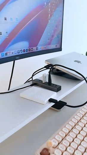 Never run out of ports again!  This 7-port USB hub is your ultimate connectivity sidekick. #mbeat #connecttolife #techology #setup #inspo #instatech #techaddict #imac #macbookpro #macbookair #setups #setupinspiration #desksetup #pcsetup #dreamsetup #pc #minimalsetups #setuptour #cleansetup #tech #pcbuild #workspace #minimalism #homeoffice #office #australia #workspacegoals #designyourworkspace #laptop #ipadpro | mbeat | Facebook