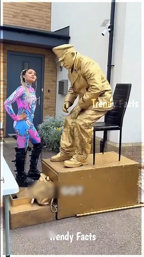 Girl Outsmarts Alien Thief in Shocking Twist 😳🛸 #Shorts #TrendingNow