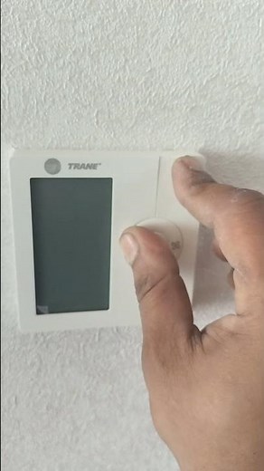 Trane AC Thermostat ki fan settings kaise change karein? Aaj ke video mein dekhiye simple steps. #ac