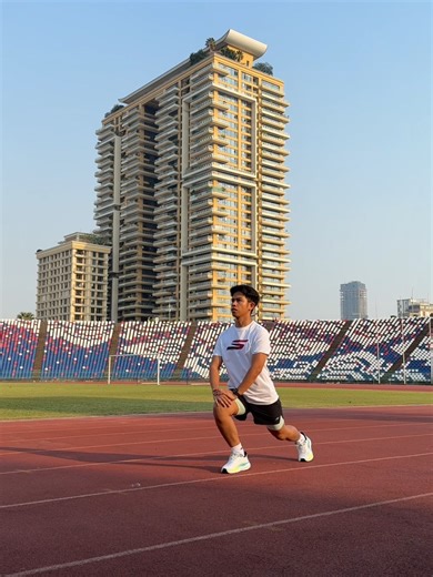 Achieve Your 2026 Goals with Skechers Max Run