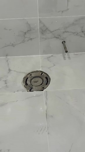 [094] Worst toilet ever #baddesign | Hydro NYC