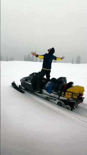 his own enjoying 😘💓#ashwinsivaangi #ashwinchannel #ashwinkumar #cookwithcomali #couplegoals #cwc