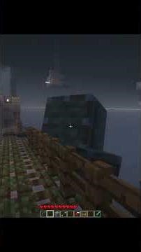 It want to go deeper. #minecraft #minecraftscary