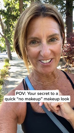 The secret to a hectic morning? A simplified beauty routine! Get it ALL with Laura Geller's Daily Routine Kit. Four full-sized beauty favorites at an incredible value! | Laura Geller Beauty