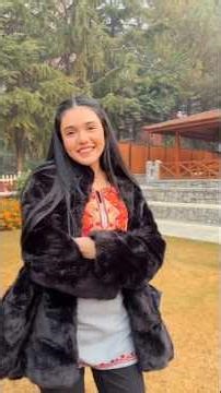 chaka chak song dance video #viral #song #trending #bollywood #sarahkilledar #shorts#youtubefeed