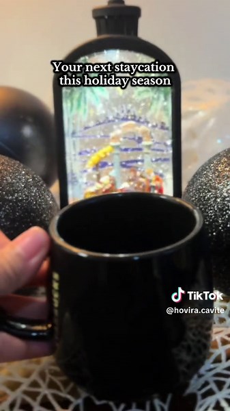 Hanap mo ba ‘yung perfect spot for the holidays? Your next staycation starts here. ❄️🎄 📩Message us bookinggs and inquiries. #hovira #hoviracavite #staycationcavite #airbnbcavite #staycationph