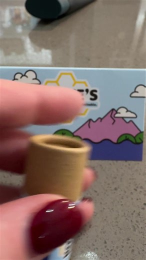 @kobeesco push pop chapstick
