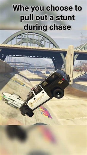 GTA 5 POLICE SUV STUNTS 🚨🚨 #gta #shortvideo
