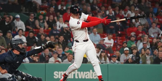 Rafaela's instant redemption helps Red Sox to comeback win