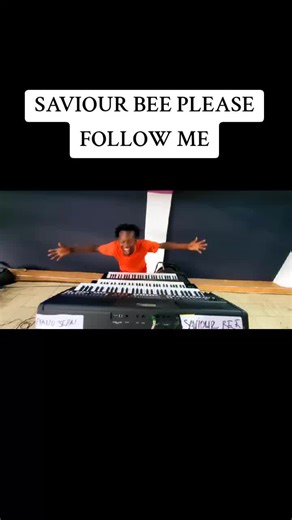 Saviour bee (@saviourbeetvofficial) - hashtags please follow me #piano #followme #foryou #tutorial #newaccounttiktok
