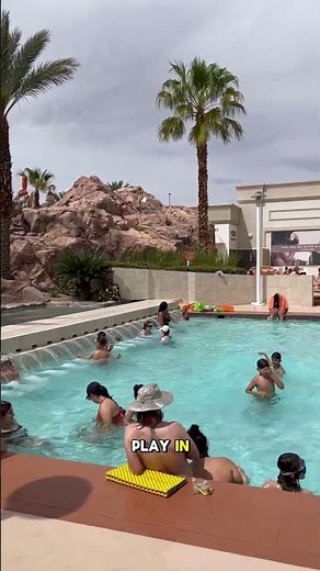 Excalibur Casino Resort Castle Hotel Las Vegas Budget Family Friendly Room & Pool Tour Review Cheap