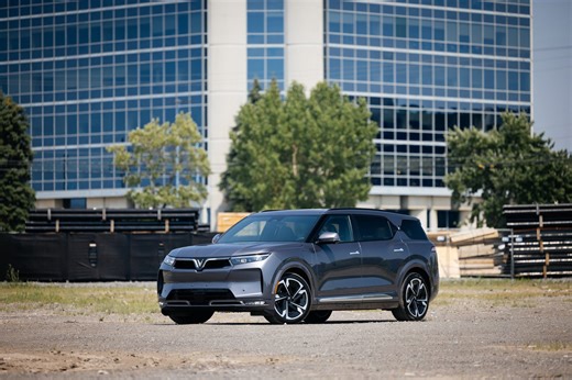 2025 VinFast VF 9 Review: High Hopes, Heavy Hiccups - Motor Illustrated