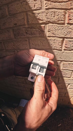 Understanding the Difference: RCD vs Circuit Breaker Explained