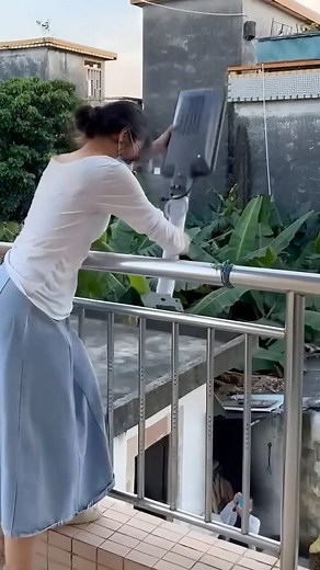 653K views · 5.6K reactions | Viral Home Solar Light  #solarlights #homedecor #reelsvideo #viral #besthomegadgets #trending | Sikari Gadgets | Facebook