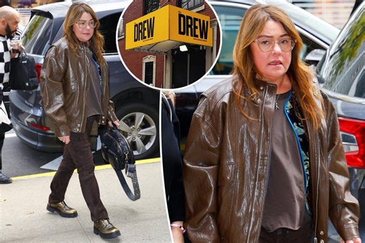 Rachael Ray makes rare public appearance for ‘The Drew Barrymore Show’ in wake of ‘bizarre behavior’