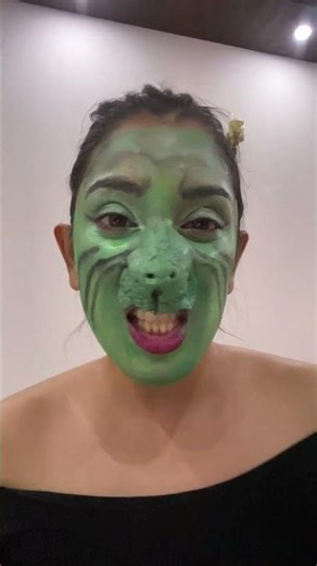 Grinch makeup tutorial —jim carrey grinch makeup #grinchtiktok