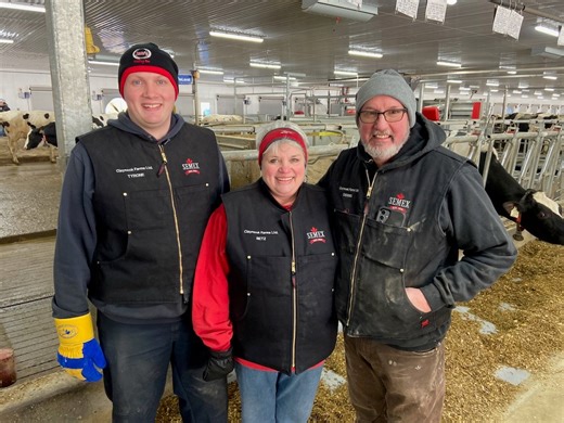 Claynook open house showcases new cross-ventilated barn | Farmtario