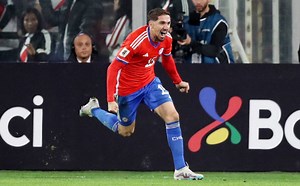 Resumen del partido Chile vs. Perú (2-0). GOLES