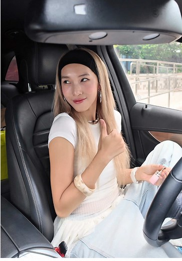 Get Ready With Me: Effortless Makeup Tips