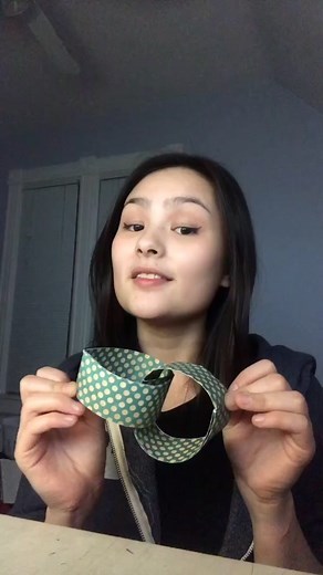 Tutorial time! Here’s pt 1 of how to fold Jeremy Shafer’s 2 Interlocking Rings!