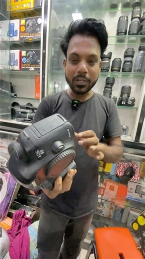 Full frame camera Canon 5D March 3 in Kolkata Camera market