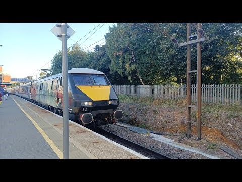 Trains at Stevenage (17th August 2025)