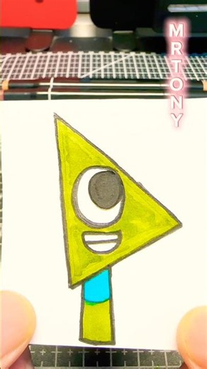 Sprunki OC Triangle Man phase 1 with hot glue gun #sprunki #hotgluegun #hotgluedispenser #diy