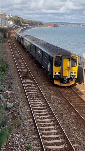 GWR class 150 rattling down the seawall at Coastguard’s Dawlish-Exmouth to Newton Abbot 150265-261