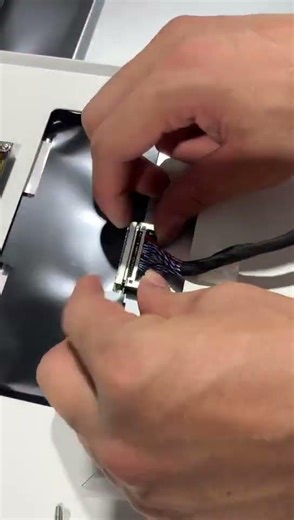 how to change LCD screen for 65 inch mirror photo booth