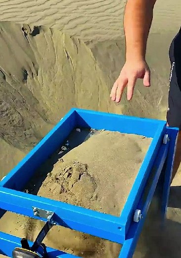 110K views · 139 reactions | Found Gold in the Desert with My Sifting Machine! | 5-Minute Workouts | Facebook