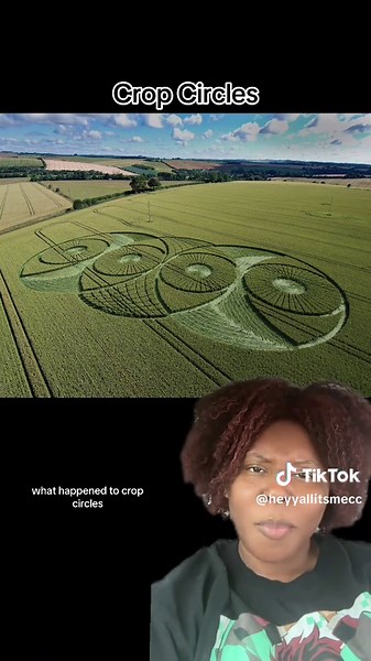 #greenscreen it was kind of a thing back in the day #aliens #cropcircles #conspiracytiktok