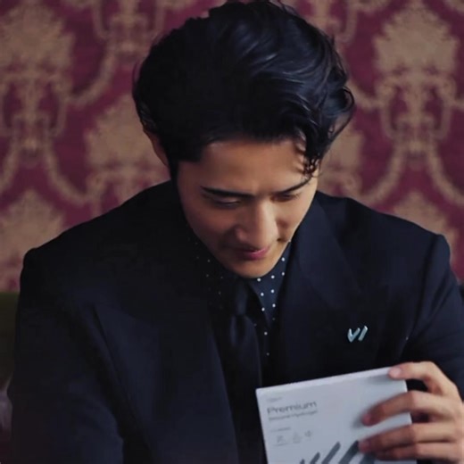 岩本照が愛される理由とコンタクトライフ