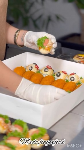 ‎آموزش رایگان آشپزی و فینگرفود‎ on Instagram‎: "درسته شروع کردن، شاید امکانات خاصی نخواد، اما علم میخواد…. وقتی ندونی یا کم بدونی اون موقع همش تویی که مواد اولیه و حروم میکنی و ضرر میدی و بیشتر از کارت زده و خسته میشی❤️ پس رفیقِ من، تا میتونی تو مسیری که قرار داری آگاهیت رو بالا ببر🫶🏽 از جات بلند شو… شروع کن… آموزش ببین…. و از نتیجه ی کارت لذت ببر👌 @amoozesh_ba_mado @amoozesh_ba_mado"‎