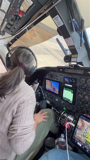 DOWNWIND TO BASE IN TURBO COMMANDER 1000 SCOTTS BLUFF KBFF #nebraska