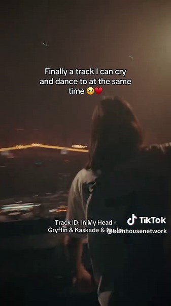 Emotional Progressive House Returns in 2025