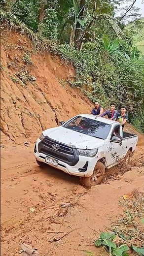 Hilux #offroad #4x4 #4wd #offroading #offroad4x4 #mud #toyota #hilux