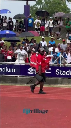 Pita Burese of Sacred Heart College takes home the Gold and sets a new record in the Senior boys…