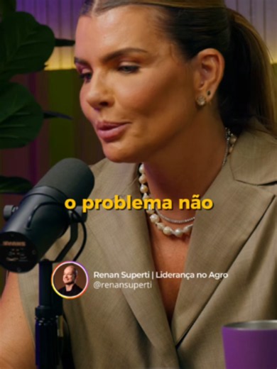 Como cobrar sem gerar defesa: feedback que desenvolve equipes