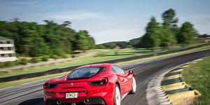 Lightning Lap 2016: Ferrari 488GTB