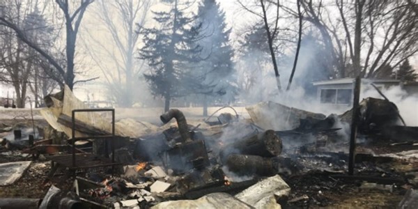 Cabin fire along Lake Ashtabula