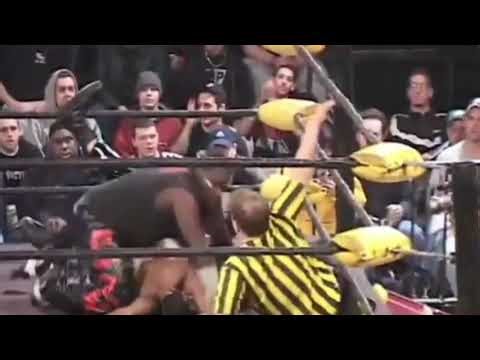 Wrestling Finisher : Ruckus - Chronic Crash