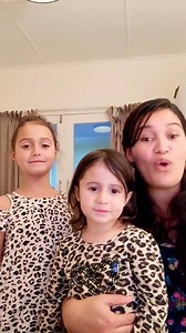 Pianika Duncan Music jammin' some ELVIS with her girls