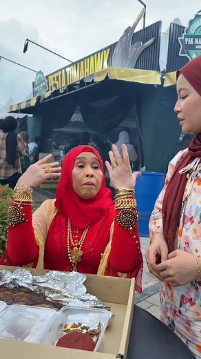 126K views · 4.6K reactions | mami kalau nak makan, lain gaya dia  | PAK MAT Western | Facebook