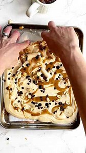 How to Make Festive Holiday Cookies That Everyone Will Love