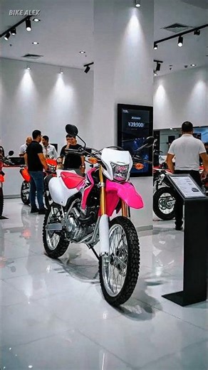 New Honda XR200R 😍 Legendary Trail Bike Is Back! 🔥