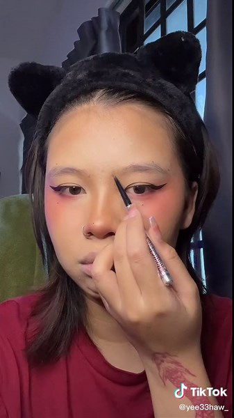 bruh fuck this filter now i got little brows